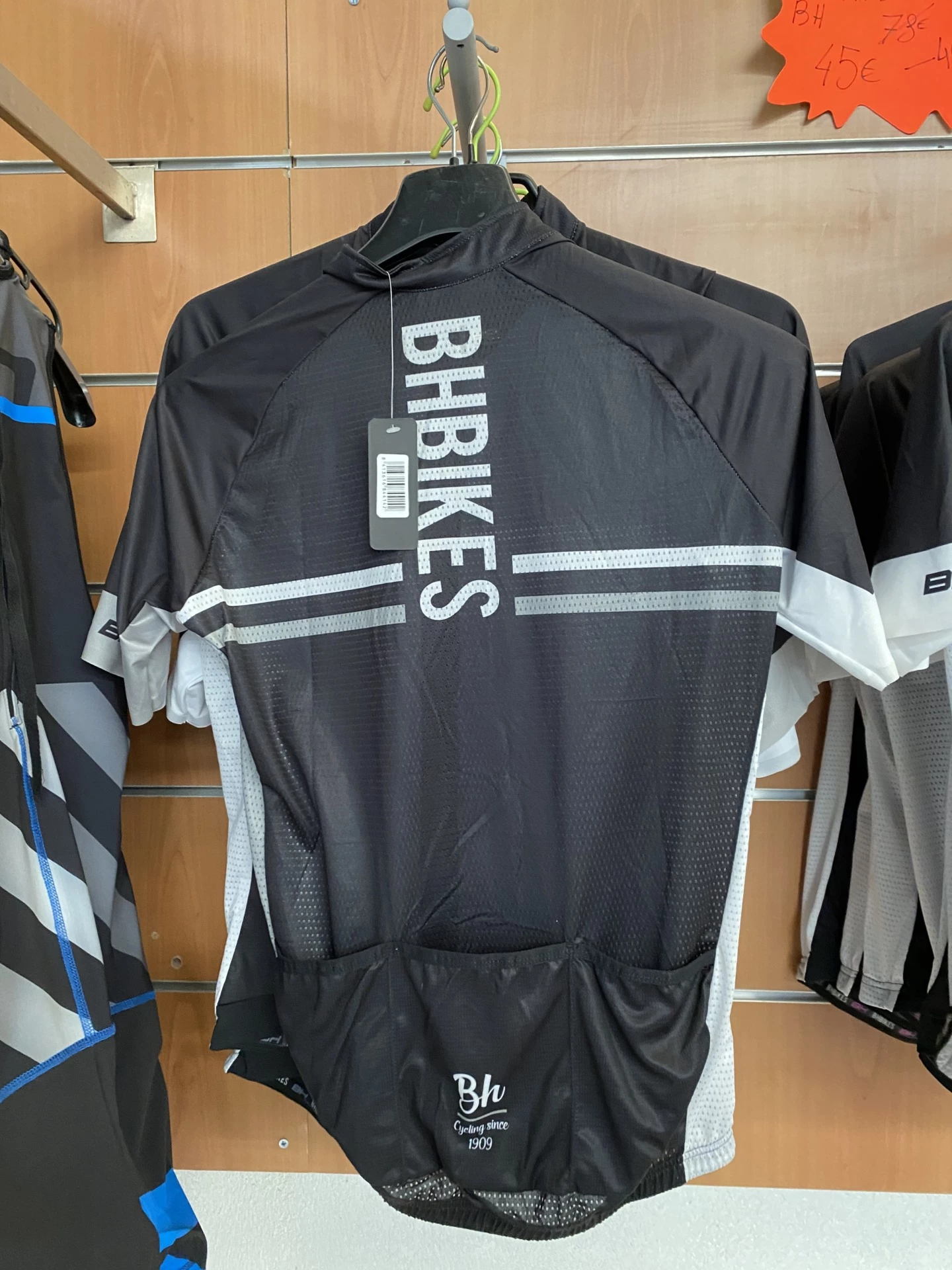 Maillot Manches Courtes BH BIKE Gris 4 Maillot Manches Courtes BH BIKE Gris – Image 2