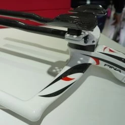 Cintre Chrono PINARELLO MOST Anura Carbone Intégré Blanc