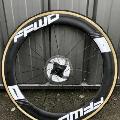 Roue Avant FAST FORWARD F6 DT240S Disc Boyau