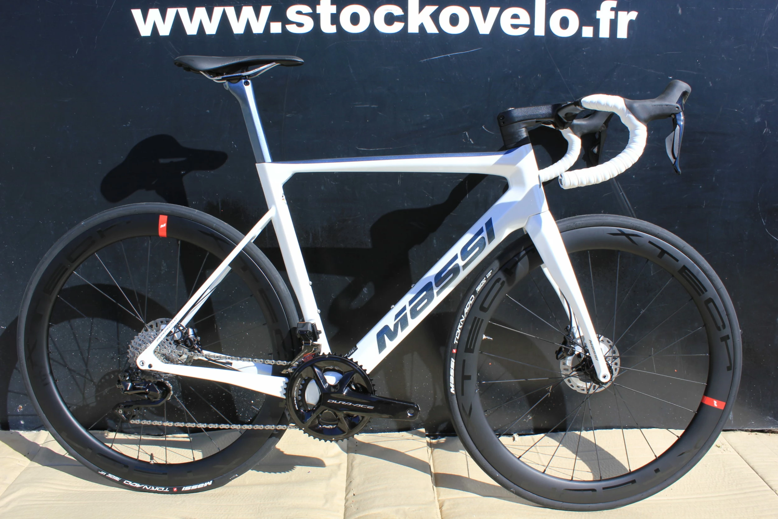 BH Vélo MASSI ARROW Race Carbone Shimano Ultégra Di2 12V Blanc 3 BH Vélo MASSI ARROW Race Carbone Shimano Ultégra Di2 12V Blanc